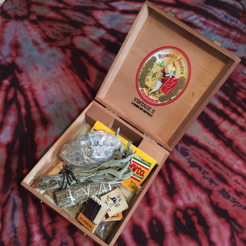 Cigar box full of Home Purifying/Aromatherapy lot